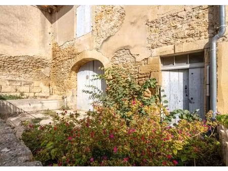 entre uzès et avignon  maison de village avec appartement indépendant  garage et cour