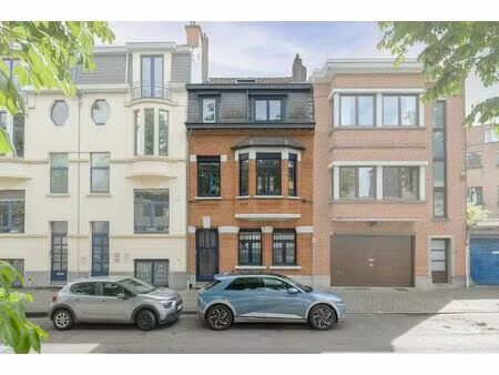 maison à vendre avec terrasse et 4 chambres   etterbeek (vbe25547)