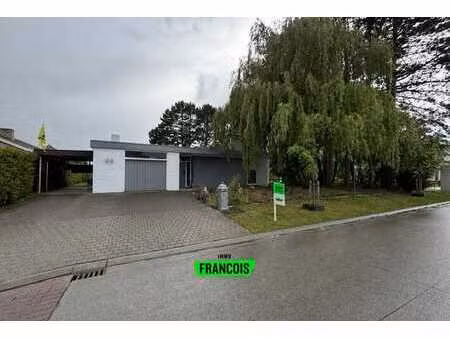 alleenstaande bungalow te huur in zedelgem