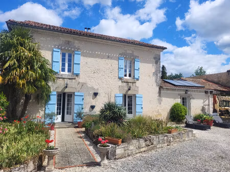 maison à vendre à la tour-blanche-cercles (24320) - dordogne