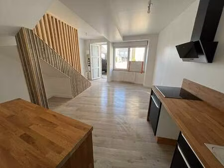 location maison à méral (53230) : à louer / 73m² méral