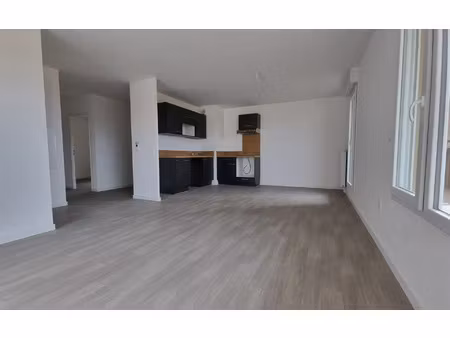 location appartement  80.97 m² t-4 à fleury-sur-orne  935 €