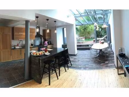 magnifique maison ensoleillée de 4 chambres
