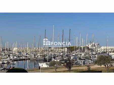 plage nord studio quatre couchages vue port premier étage parking