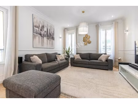 superbe triplex familial rénové avec terrasse et vue tour eiffel - suresnes carnot