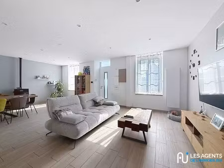 maison de ville rénovée de 156 m² à artenay