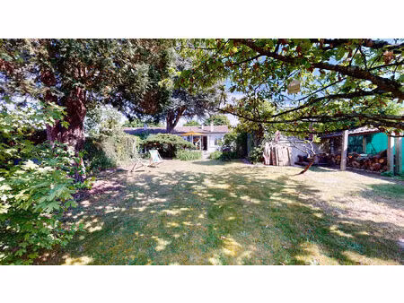 maison fontenay le fleury plain-pied 5 pièces 99 12 m2 - 561 m² de terrain