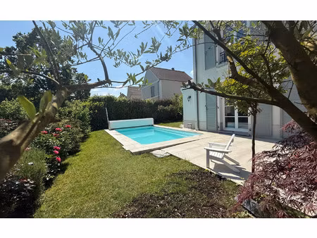 maison magny-le-hongre m² t-6 à vendre  846 900 €