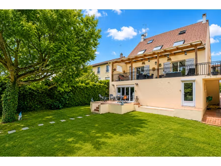 maison noisy le grand 8 pièce(s) 250 m2