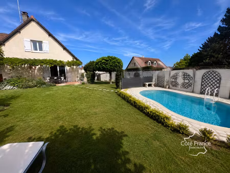aux portes d'auxerre pavillon familial avec piscine  beaux