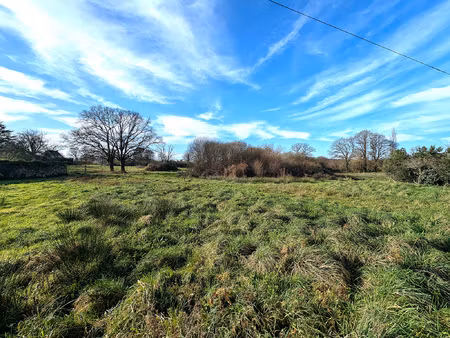 terrain constructible de 12 632 m2