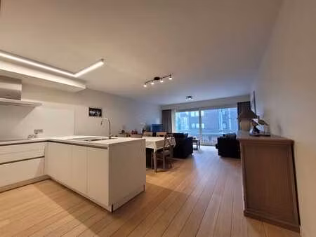 studio spacieux avec coin nuit dans le centre de middelkerke