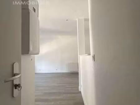 location appartement 3 pièces à binic-etables-sur-mer (22680) : à louer 3 pièces / 54m² bi