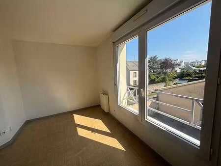 location appartement t1 à laval (53000) : à louer t1 / 21m² laval