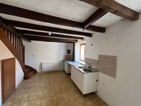 location maison à montournais (85700) : à louer / 61m² montournais