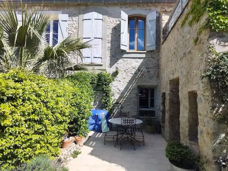 lagrasse – occasion rare d’acquérir une élégante maison en pierre rénovée  avec un...