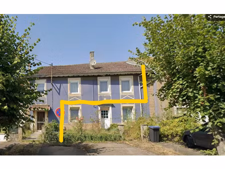 f4 de 113m2 a renover // 3ch // jardin // garage // grange