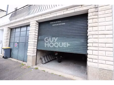 parking / box tours