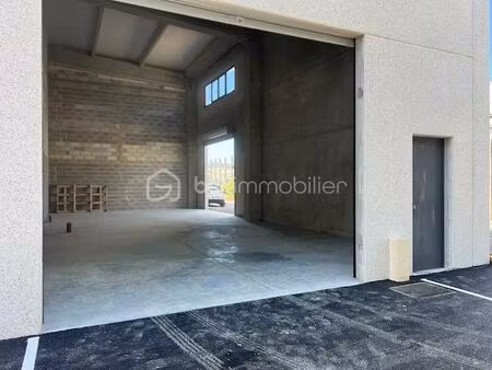 local d'activités de 218 m² à montauroux