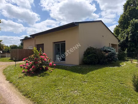 maison de plain-pied 6 pièces à vendre à perthes  4 chambres  au calme avec piscine