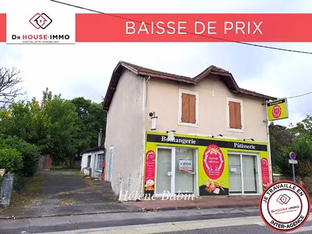 maison d'habitation à rénover de plus de 240 m2 avec terrain de 976 m2  garages et dépenda