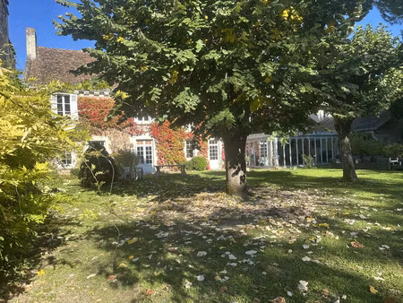 ancien cloître réhabilité – charme et authenticité au cœur d’un parc arboré