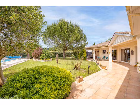 villeneuve sur lot maison contemporaine de standing -plain-pied avec piscine  jacuzzi et p