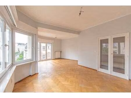 place brugmann/molière - superbe appt 100m² - terr. 35m²