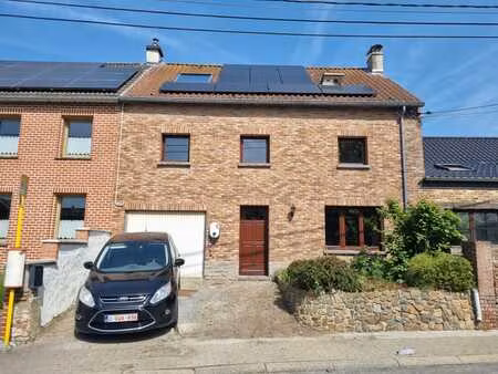 maison 3ch  170m²  chastre - peb b