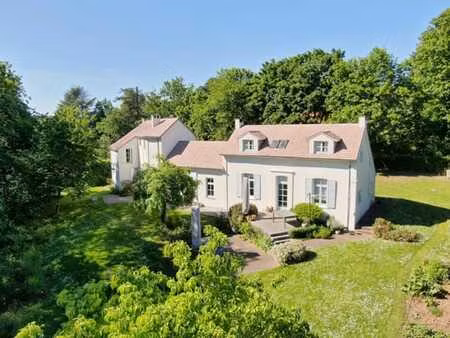 charmante villa renovee avec vue  5ch  3sdb  poss prof lib