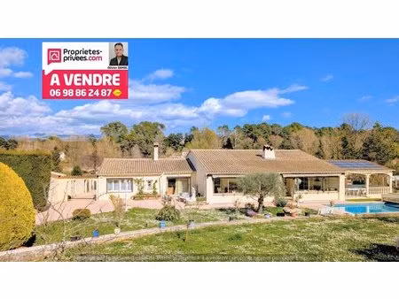 vaste propriete en deux habitations et nombreuses dependances !