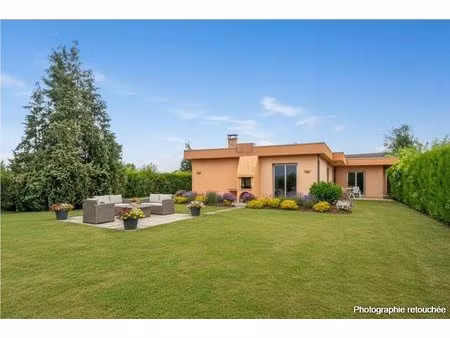 maison d'architecte de plain pied de 186 m² à rénover la gran