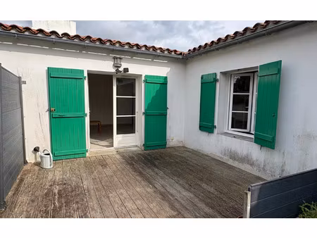 location maison  64.85 m² t-4 à la flotte  1 315 €