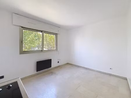 mougins  studio à louer