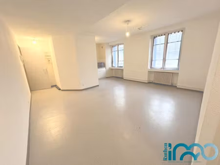 location appartement 2 pièces 44 m² à réquista (12170)  400 €