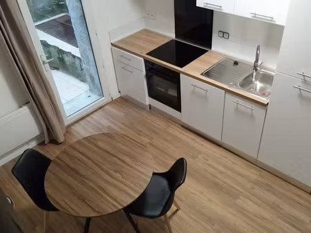 location meublée appartement 2 pièces 27 m² à graulhet (81300)  435 €