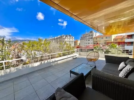 vente bureaux 65 m²