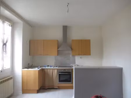 agréable deux pièces à 5 minutes de bréval!!!