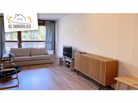 location meublée appartement 5 pièces 128 m² à ferney-voltaire (01210)  2 800 €