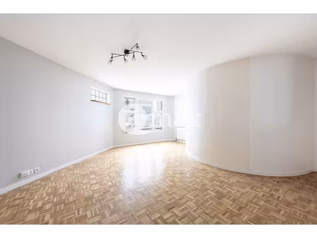 levallois - 3 pièces - 599 000 euros fai