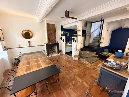 charmante maison de village rénovée.