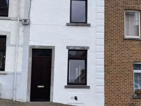 maison entièrement rénovée à louer