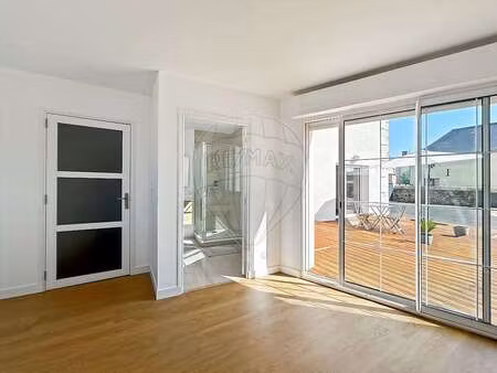 vente maison à bessines (79000) : à vendre / 136m² bessines