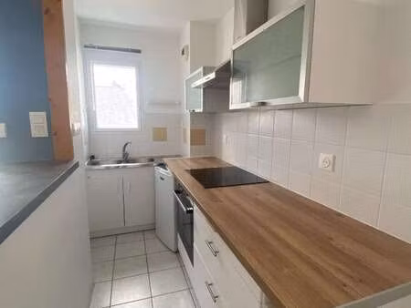 location appartement 2 pièces à saint-brieuc (22000) : à louer 2 pièces / 41m² saint-brieu