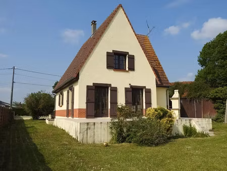 location maison 5 pièces 177 m² à béhencourt (80260)  935 €
