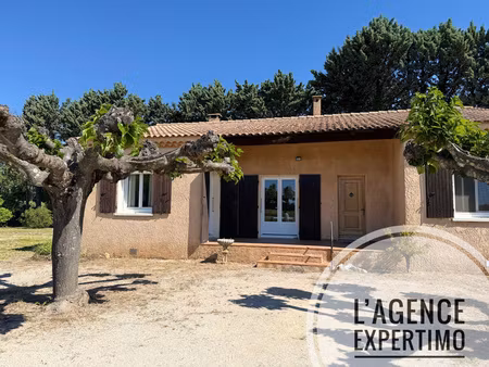uchaux maison de 110 m2 sur un grand terrain de plus de 4 000 m2