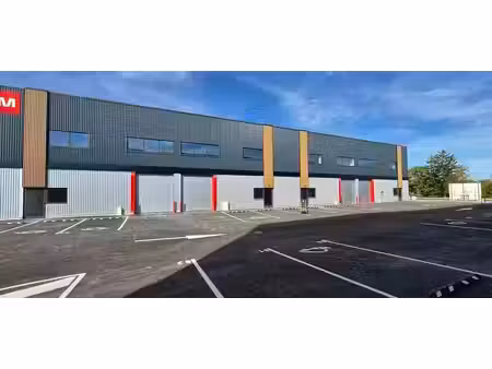 location local d’activités 282m² à 4233m²
