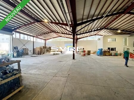 location local d’activités aubagne 13400 950m²