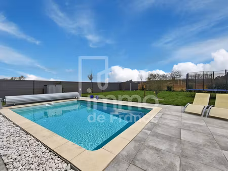 maison contemporaine 121 m² - 4 chambres - piscine - terrain 721 m²