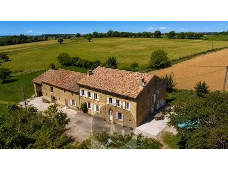 ferme 7 pièces 273m² sur 1 2 ha de terrain à falga